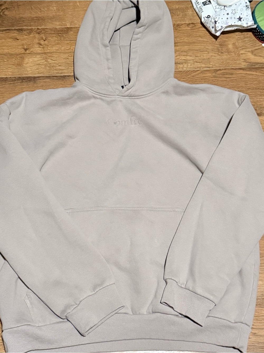 Unisex comft Hooded Pullover Sweatshirt in Light Taupe